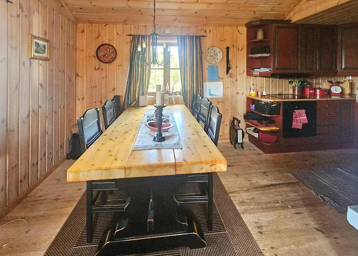 בית נופש 4 Bedroom Stunning In *